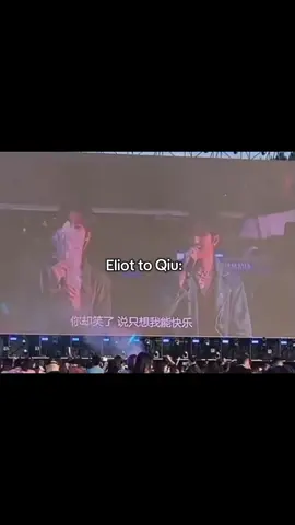 now I need someone to give me a flower too 😭🙌🏻 #EliotHuang #KipukaQiu #OceanJiang #LiPeien #Desire4 