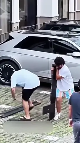 #fail #fails #failscompilation #funny #funnyvideos #prank #prankvideo #failsarmy #fyp 