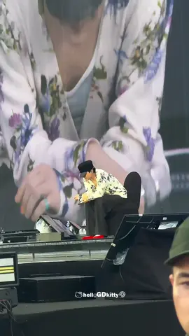 Hanoi soundcheck Day 1 #GD #gdragon #kwonyijong #vietnam #worldtour 
