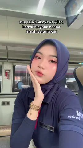 gitu deh #xyzbcafypシ #lewatberanda #fypシ゚ #trainattendant 