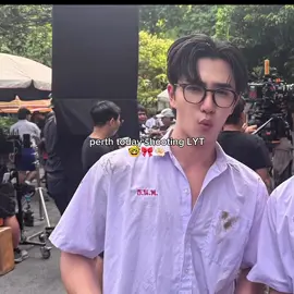 nerd bf and his attractive bf #perthsanta #perthtanapon #santapp #fyp #foryou 