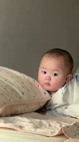 Đồ xinh ở phần trưng bày ạ🥰🥰🥰#babygirl #bedau #cutebabyvideo #thoitrangtreem #emxenhxiu003