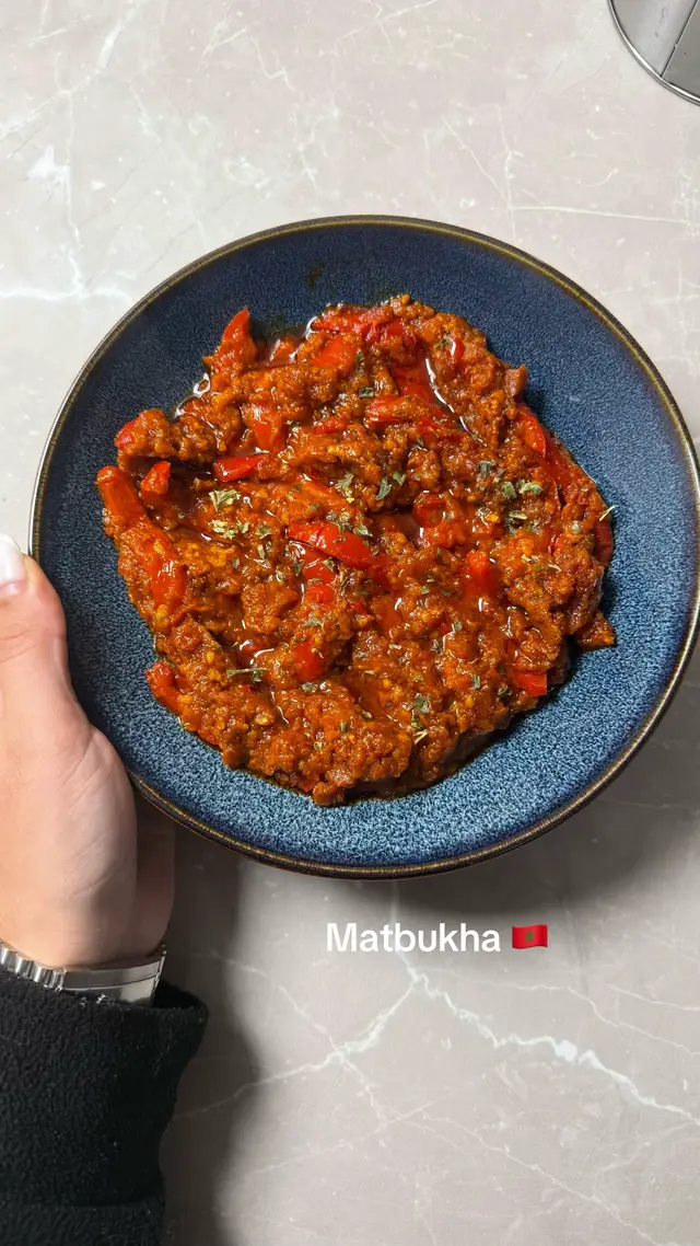 Vous pouvez rajouter 1 piment si vous le souhaitez 🌶️ #food #fyp #matbukha #chachouka #recettefacile 