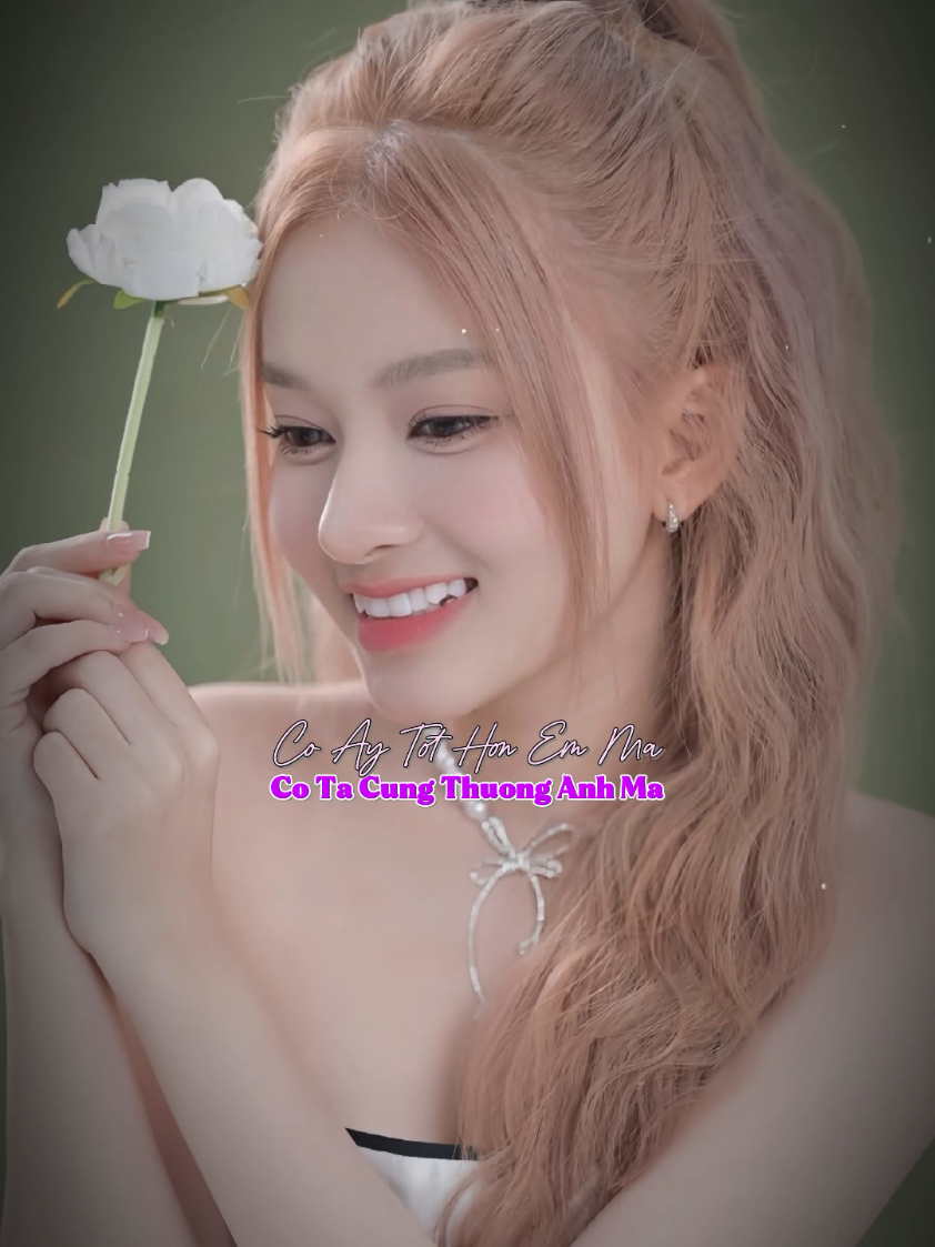 Cô ấy tốt hơn em à... 