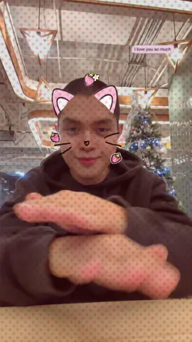 LOOK: Elijah stuns in buzz cut! 🤩 A new haircut for a new movie! 👀 Stay tuned for more Elijah updates!  #ElijahCanlas #CornerstoneArtist 