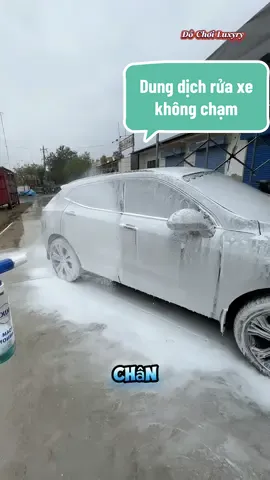 Dung dịch rửa xe không chạm, không cần phải chà hay cọ rửa mà xe vẫn sạch bong #phukien #dochoixe #dungdichruaxe #nuocruaxe #phukienxehoi 