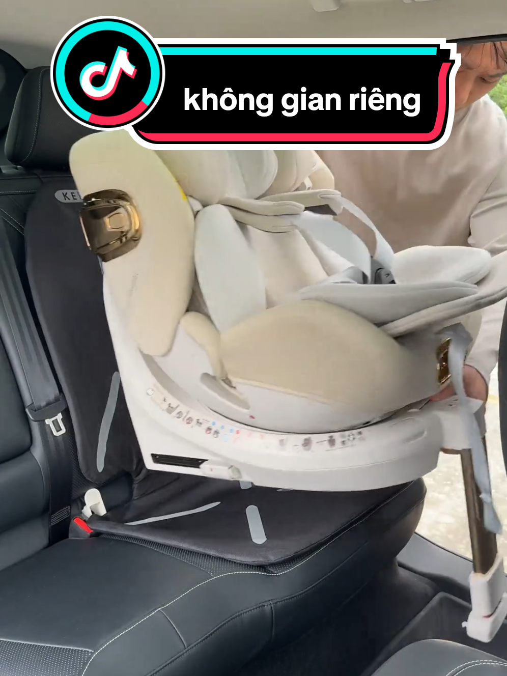 Không gian ô tô riêng cho bé#xuhuong #domevabe #nuoicon #yeucon #mevabe 