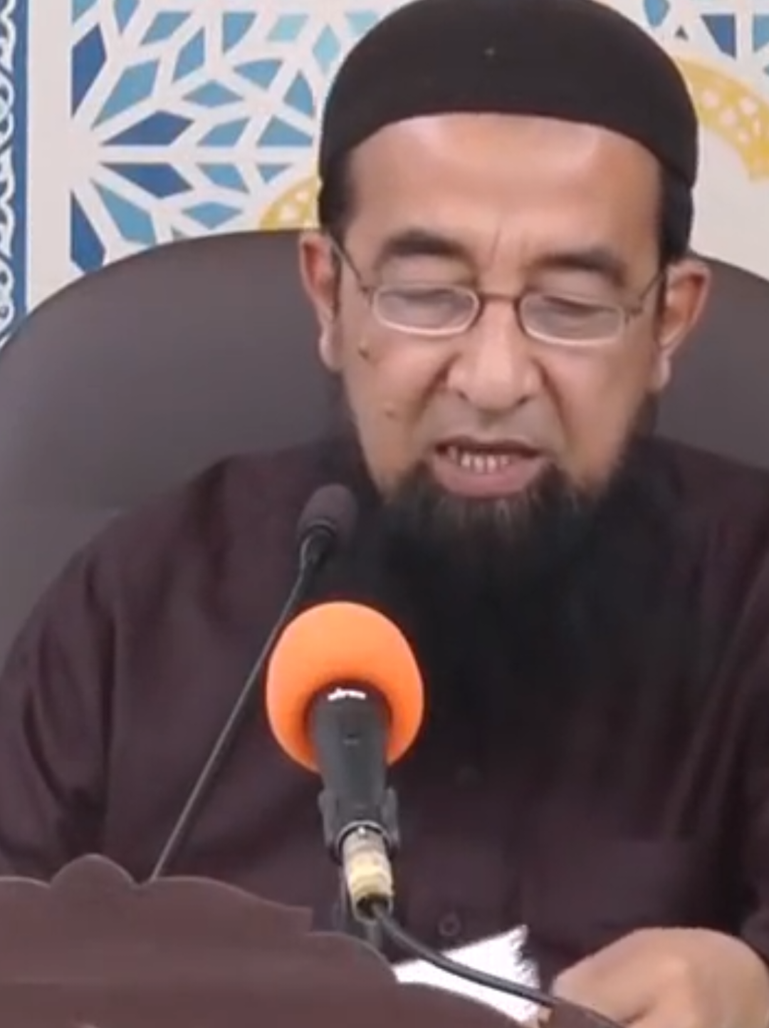 اللهم صل على محمد وعلى آل محمد 