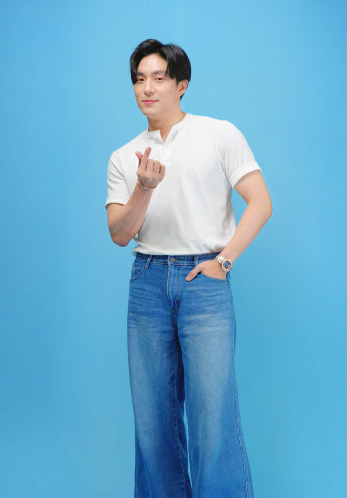 11.11 SALE ALERT 🚨 Jeans mulai 100RB, Kaos 11RB, Jaket 111RB 💙 Belanja sekarang, dapet hadiah GRATIS & kesempatan LIVE bareng Artis 7! 🌟 #JINISO #jinisoemangkeren #autokeren #highwaistloose #loosejeans