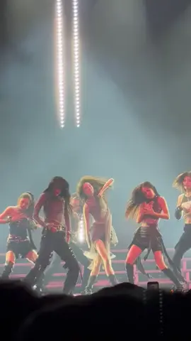 They ATE this SASS remix SO hard. ctto~ #izna #izna1stfancon #fyp #kpop