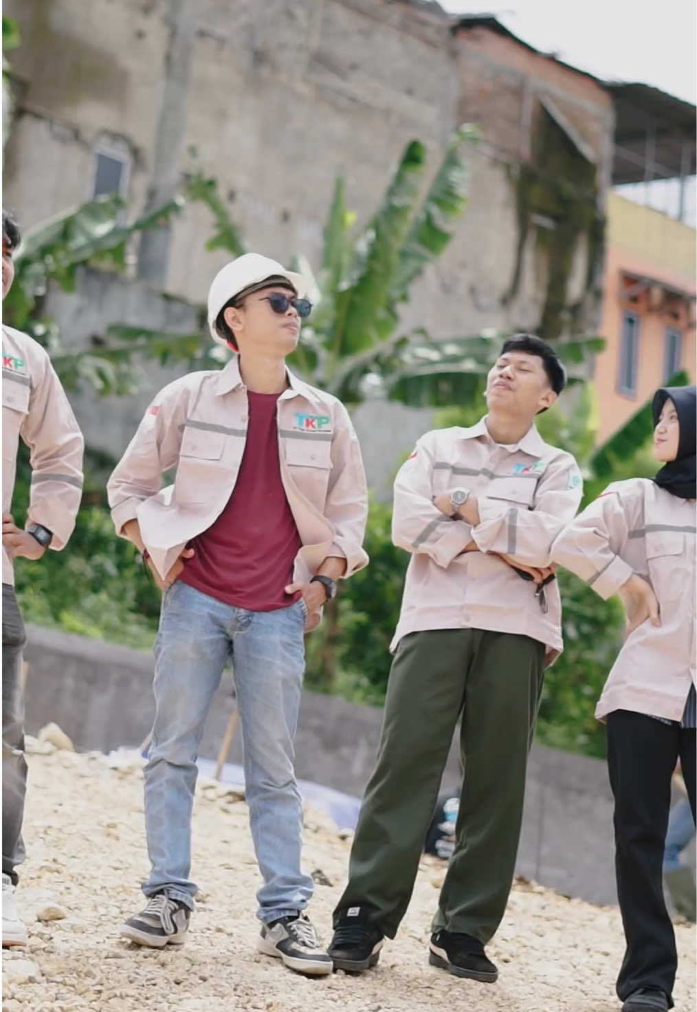 Karena duitnya dipinjam teman😭 #guruhos 