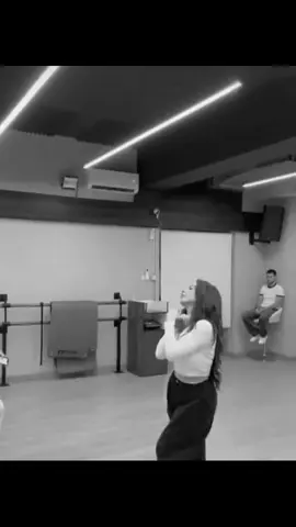 #ياحبيبي_اغنيتي_خلصانة 👍🏻#الكل_يصويت_لبيسوو😭💕💕👍🏻 #بيسان_اسماعيل @بيسان اسماعيل - Bessan Ismail 