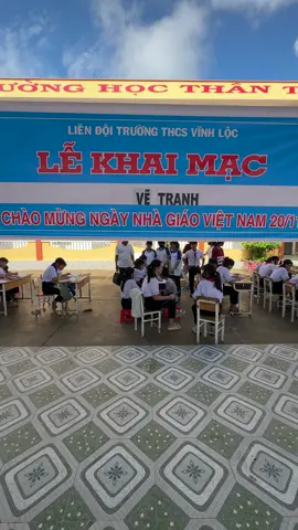 Vẽ tranh chào mừng 20/11