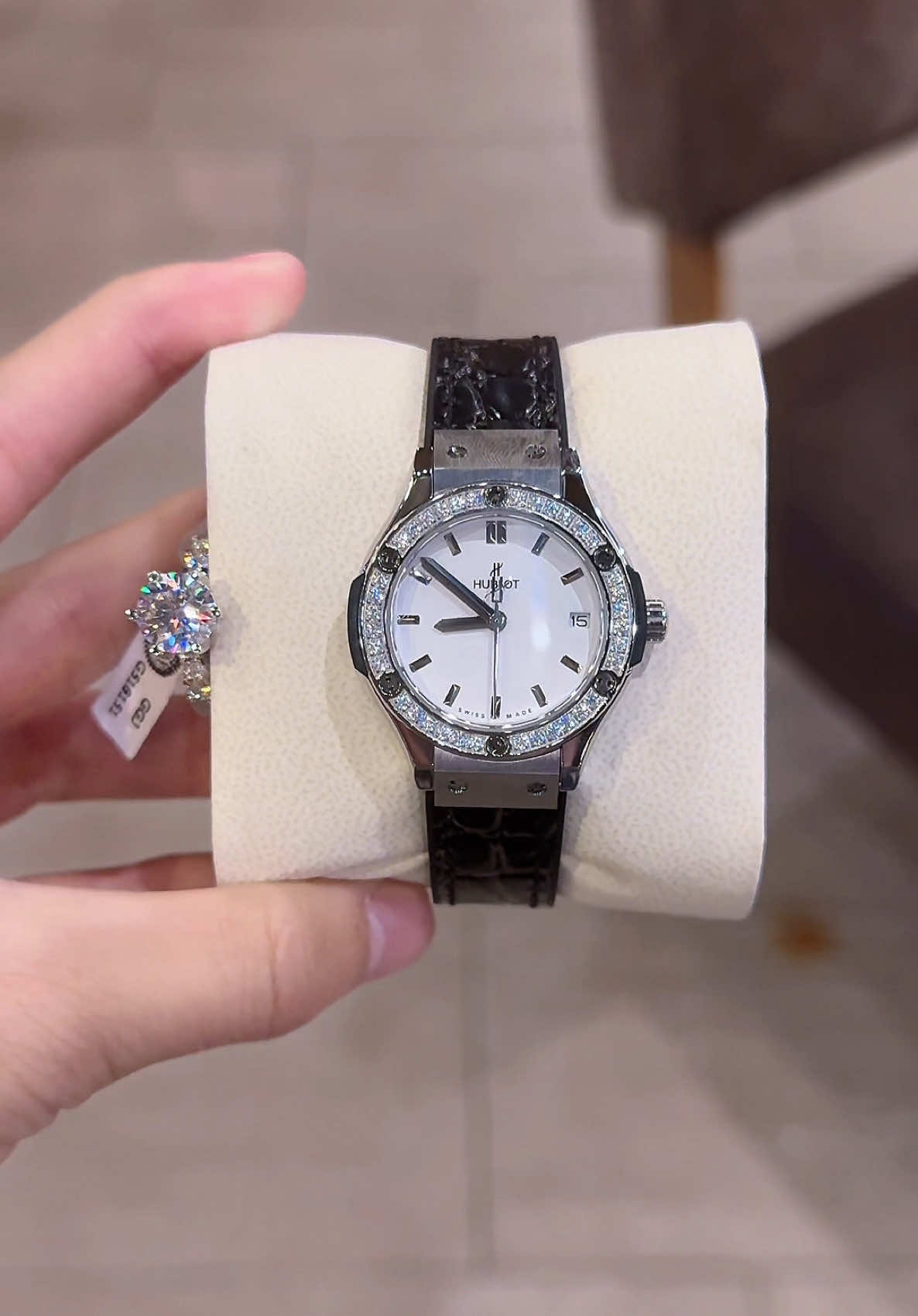 Hơn 1 củ chiếc hub trẻ trung size 30mm siu tone da ạ 🥰#giangdongho #donghonu #xuhuongtiktok #xuhuongdongho #xuhuong2025 