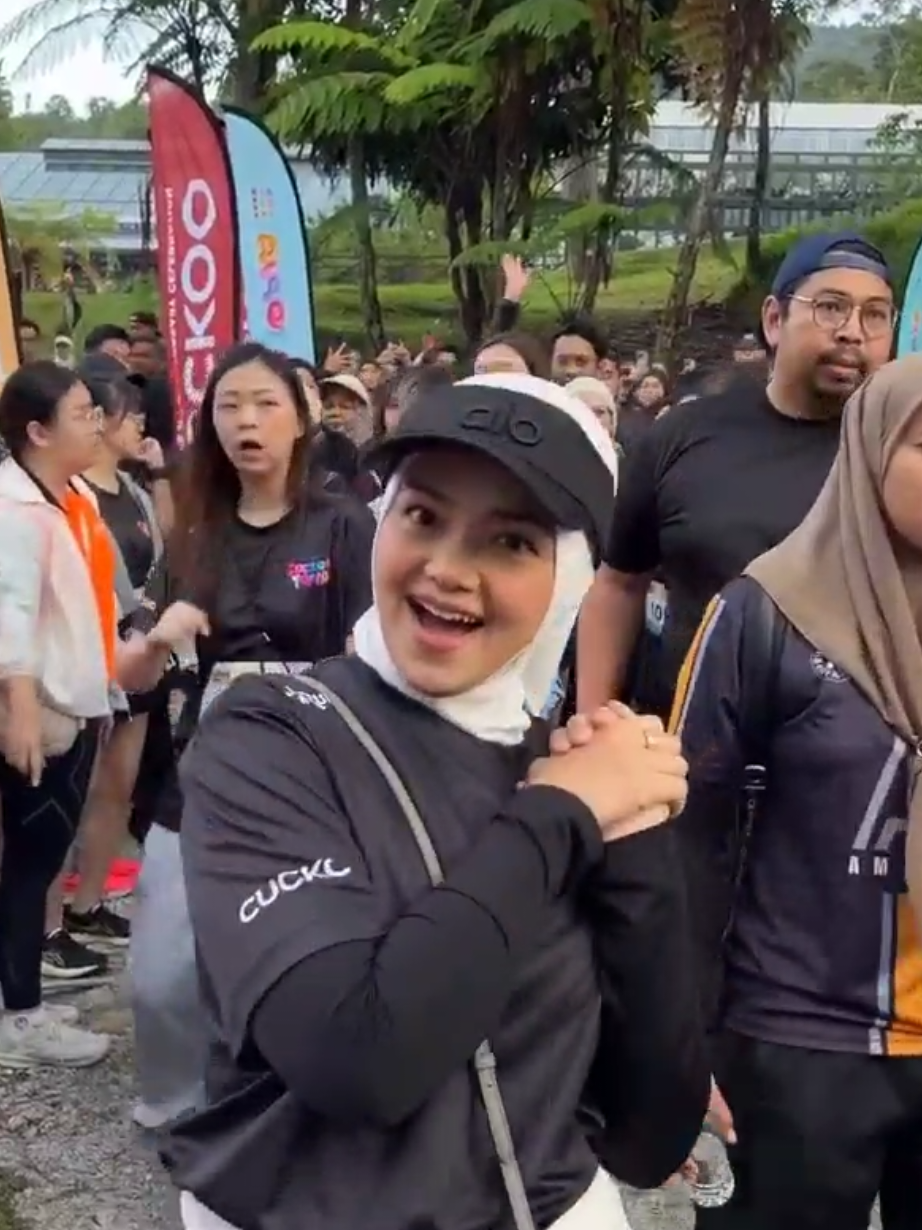 #CapCut SHE IS SO PRETTY TODAY @toktitiktok credit to: fayad_gojez,rlynnahmad,rozannemohammed ig story  #fyp #sitinurhaliza #sitizoner #cuckootopiafunrun 