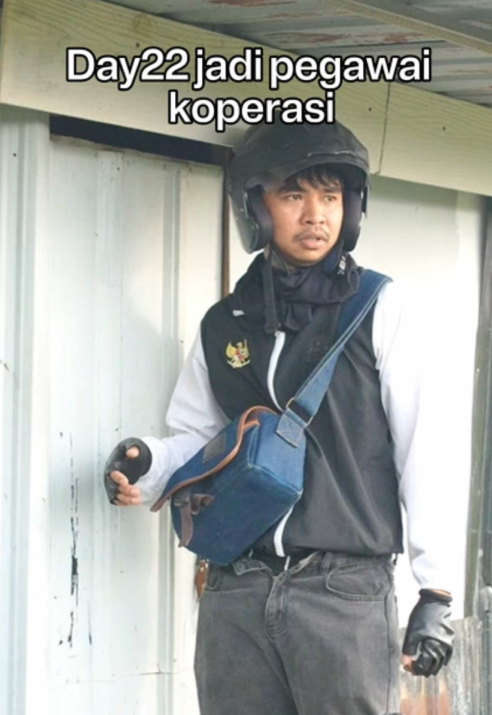 Saya capek juga kalau begini terus nasabah kasihan 😭😭 #awaladrians #pegawaikoperasi #filmgaragaracicilan 