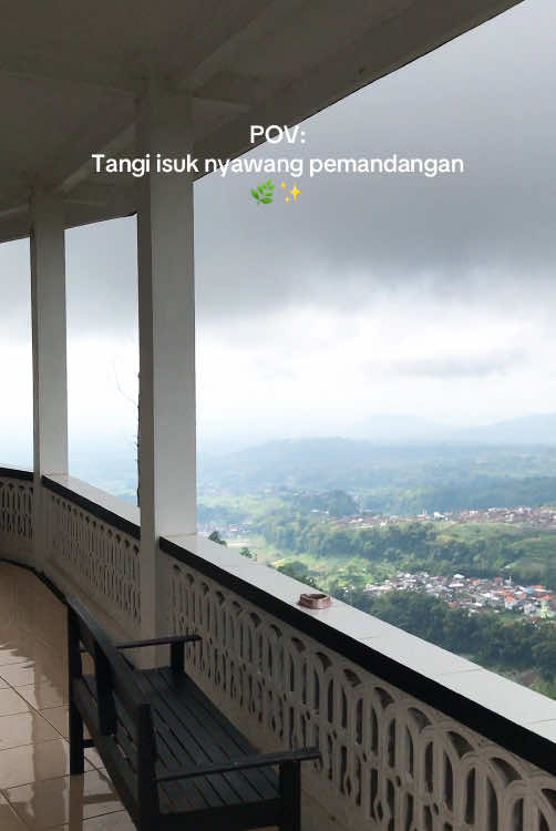 Nyerang howo adem 🥶🥶 #telagasarangan #sarangan #saranganmagetan #saranganlake #magetan24jam #magetan #jawatimur #wisatajatim #tawangmangu #egowongtuo 