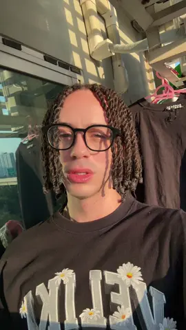 I wear glasses now🤓