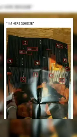 Sekarang beberapa 🐢🦐 berpikir bahwa pada poster Xiao Zhan dalam album 