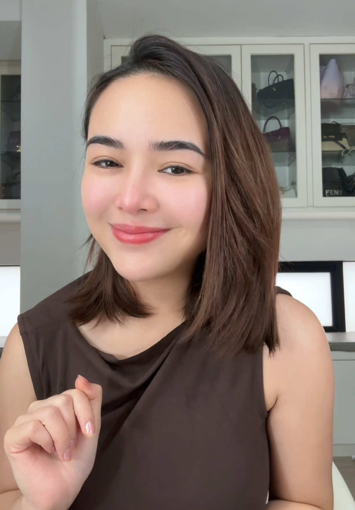 cari yang pasti-pasti aja!! #dostingHexylCerahnyaSetaraHQ #AmannyaPasti @Newlab 