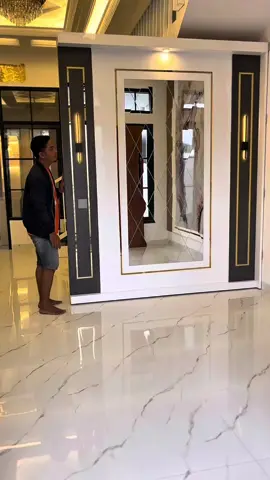 tanya tanya soal partisi ruangan minimalis, ke mashabib interior saja dulu, sapa tau cocok..😁 #penyekatruangan #pejuangdevisa #partisiruangan #backdroptv #sekatruanganminimalis 