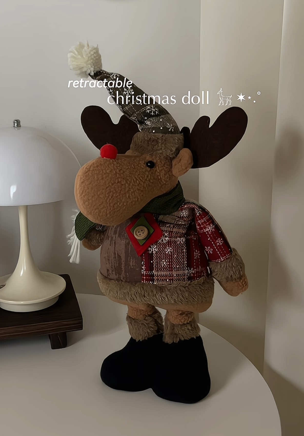 another christmas room decor ✨ retractable doll #christmasdecor #christmas #doll 