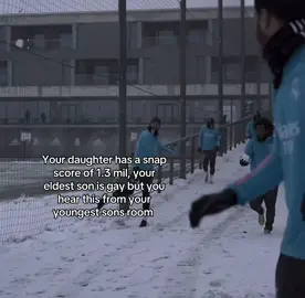 Games back #fortnite #fyp #winter #footy #viral 