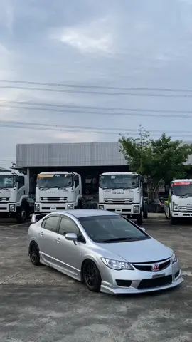 ꓥƎꓷⱯS #シビック #7700RPM 