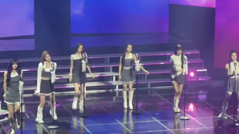 Fake it new ver. ctto~ #izna #izna1stfancon #fyp #kpop