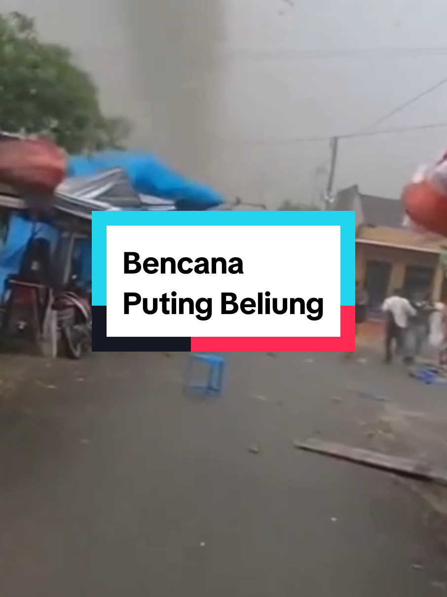 PUTING BELIUNG DI GUNUNG SUGIH LAMPUNG, MALANG & BANDUNG. Bencana Alam Puting Beliung telah terjadi di beberapa kota besar di indonesia dalam minggu ini, seperti di Gunung Sugih Lampung Tengah, Kota Malang & Bandung. Smoga Allah Swt Menjauhkan kita semua dari Musibah, Bencana & Malapetaka. Dan Buat Saudara kita yang mengalami musibah di berikan ketabahan & Allah beri Rejeki yang lebih baik. Aamiin. #beritaviral #putingbeliung #lampung #malang #bandung 