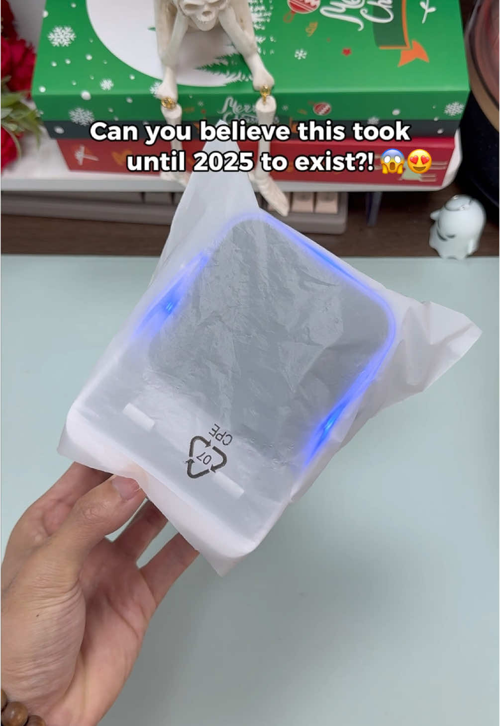 This induction speaker is so dope and definitely a must have. #putare#fyp#trends#techgadgets#giftideas#tiktokmademebuyit#muscitok#inductionspeaker#bluetooth#amplificador#phoneholderstand#emergencypowerbank#tiktokshopblackfriday 