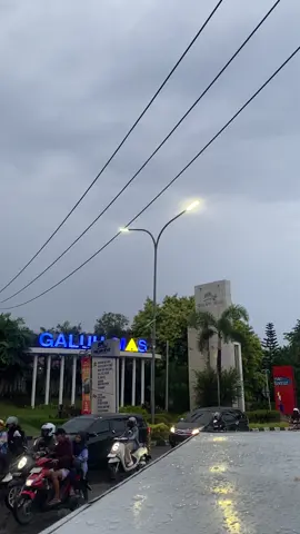 Karawang after rain💧#fypシ゚ #galuhmaskarawang #karawangtiktok#karawangpride 