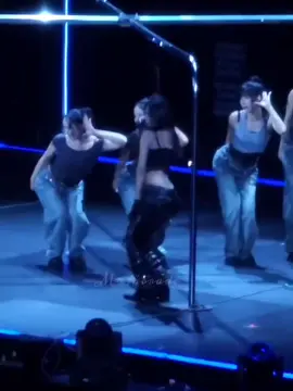 Tzuyu Dive In solo stage at Rod Laver Arena D1 😌  #twice #Tzuyu#twice_thisisfor_world_tour #twiceinmelbourned1 #credittotheowner 