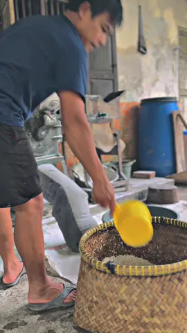 tebak lagi bikin apa nih 😍#jajanantradisional #fyp #makanantradisional #kulinerindonesia 