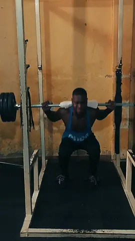 leg day  #CapCut  #foryoupage❤️❤️  ##fypviral @mr.kampala2019 mr.uganda2022 @COACH MARK RUBARAMIRA  @Coach Rapper 💪🏻🏋🏻 @coach rickie 🇺🇬 @freeweyts 