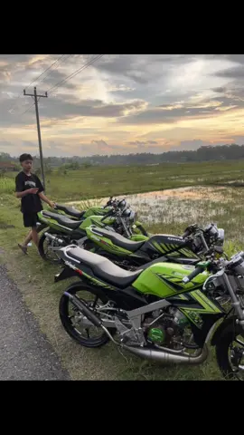 benda ituu hijauu #ninja #twostroke #twostrokepower #twostrokeindonesia #4u 