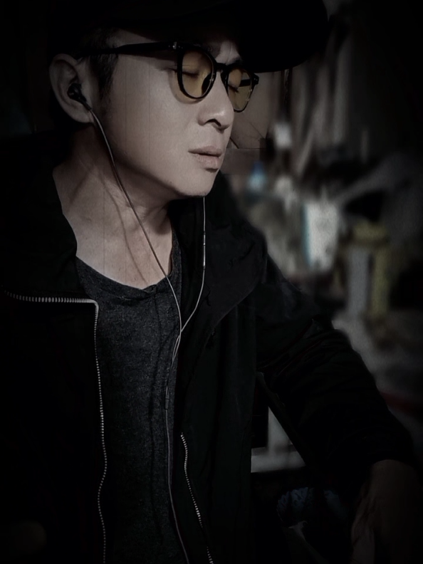 Trả lời @trinh1980.nguyen Mười năm cách biệt một lần bỡ ngỡ. minh họa lại cảm xúc ghép một ck rất hay tặng bạn. cảm ơn bạn đã ủng hộ kênh nha. chúc bạn thật nhiều sức khỏe an lành hạnh phúc ❤