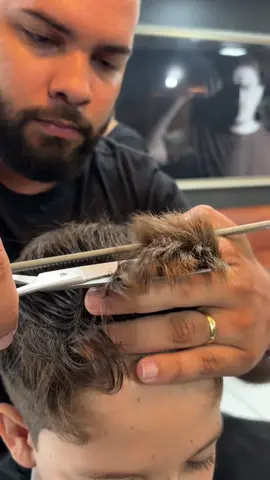 Vídeo de ASMR / use fones 🎧✅ #asmrbarbershop #cortedecabelo #asmr #asmrsounds 