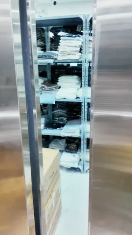 🎁 [MÓN QUÀ Ý NGHĨA] – CHĂM SÓC NGƯỜI THÂN VỚI CHI PHÍ TỐI ƯU! Bạn muốn mua quà tặng chất lượng cho người yêu, chồng, ba, hay đồng nghiệp? Đừng chọn đại một món đồ đắt đỏ ở trung tâm thương mại! Hãy đến Kho Sỉ ANN, nơi bạn có thể chọn được món đồ vừa chất lượng, vừa hợp thời trang, lại còn tiết kiệm chi phí cực lớn: 👉 Quyền Lợi Vàng: MUA QUÀ 1 MÓN VẪN NHẬN GIÁ SỈ! Chúng tôi tin rằng, món quà ý nghĩa nhất là món quà được chọn lựa kỹ lưỡng với chất lượng tốt. Mẫu mã đa dạng phù hợp mọi lứa tuổi: Từ đồ trẻ trung (áo thun) đến đồ đứng đắn (quần tây, sơ mi). Chính sách ĐỔI TRẢ 01 THÁNG vẫn áp dụng cho cả hàng tặng! (Quá tiện lợi nếu người nhận không vừa size). Chọn quà thông minh, nhận giá yêu thương! 💬 Gửi tin nhắn để Kho ANN tư vấn chọn size, chất liệu và báo mức giá sỉ cực kỳ hấp dẫn cho món quà sắp tới của bạn! #khosiann ✅ KHO SỈ ANN UNIT