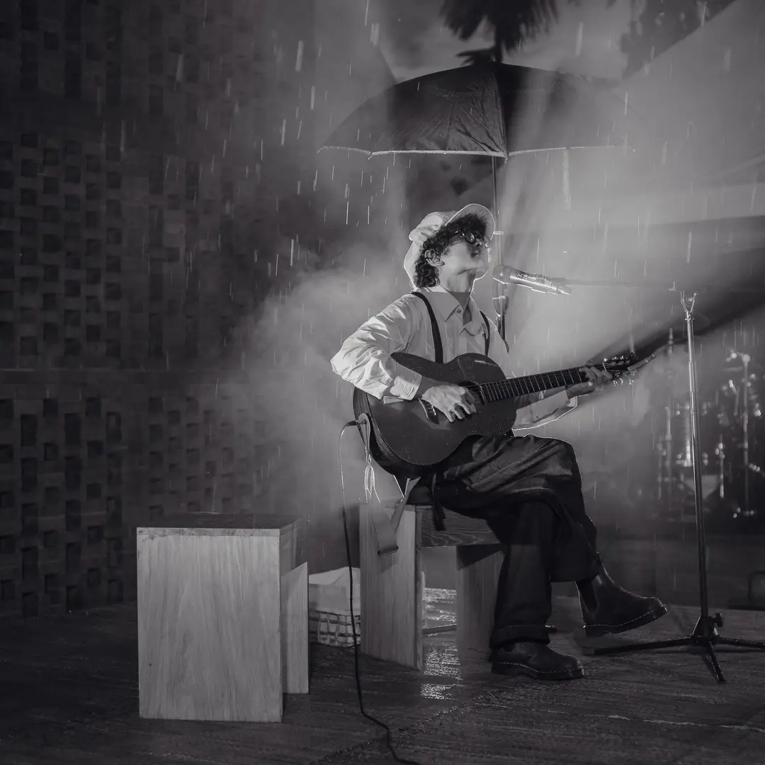 có Tùng là có mưa.