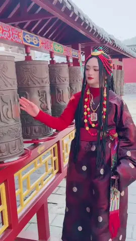 给我看一下先🤭