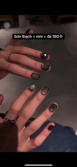 mắt mèo đen nhám siu ảo #sonmatmeo #nails #daihocfptcantho #nailcantho #nailmatmeo 