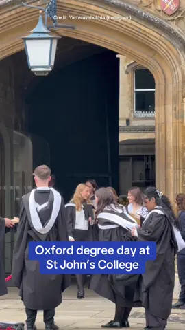 Celebrating all those who’ve recently graduated from Oxford - congratulations! 🎓 🎬 Instagram | Yaroslavabukhta (First posted September, 2025) #oxforduni #oxfordgraduation #oxfordgraduate #studyingatoxford #graduation 