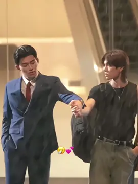 That's Pond cuz Khun Thee is Pond. 😮‍💨💗 #pondphuwin #fyp 