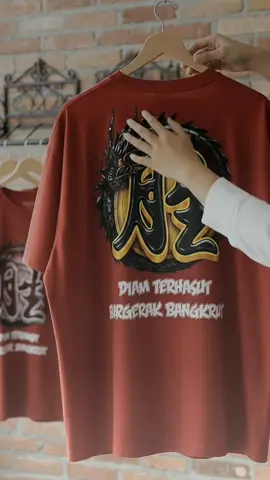 kaos kata inimah keren banget wey,kaos DIAM TERHASUT BERGERAK BANGKRUT/DIAM TERHASUT BERGERAK RUNGKAD #kaos  #kaospria #kaosdistro  #kaoskatakata  #kaossindiran 