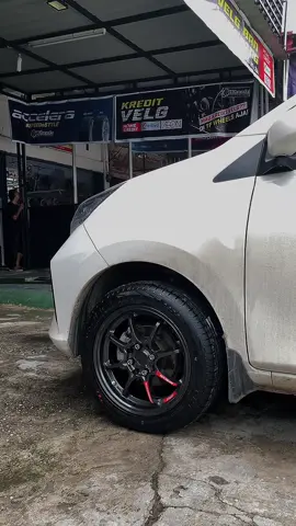 CE28 Black Glossy @Tfwheels.3 @TF.WHEELS.PKU🚙 #promoseruweekend #tfwheels #grosirvelgpekanbaru #jualvelgbaru #pekanbaru 