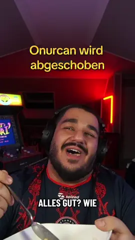 Ragt nicht warum Justin Bieber einfach so @Onurcan #oci #afd #abschiebung #traurig #twitchclip 