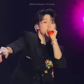 Wu Suo Weiဆိုတဲ့အပိုဒ်လည်းကျရော ထအော်ပါလေရော သားကလဲအမေတွေကြိုက်တဲ့သီချင်းရွေးတတ်#雷朋 #梓渝 #ziyu #viraltiktok 