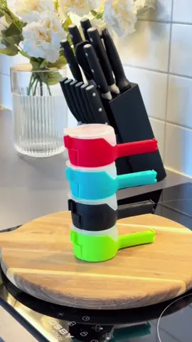 ✨ Amazon kitchen finds  These sealing clips are a total game changer for keeping food fresh! Comment “CLIPS” or tap the link in bio to shop! 🛒 📌 Shared for promotional purposes. Original content belongs to the creator. #amazonfinds #kitchenmusthaves #amazonkitchen #kitchengadgets #homeorganization 