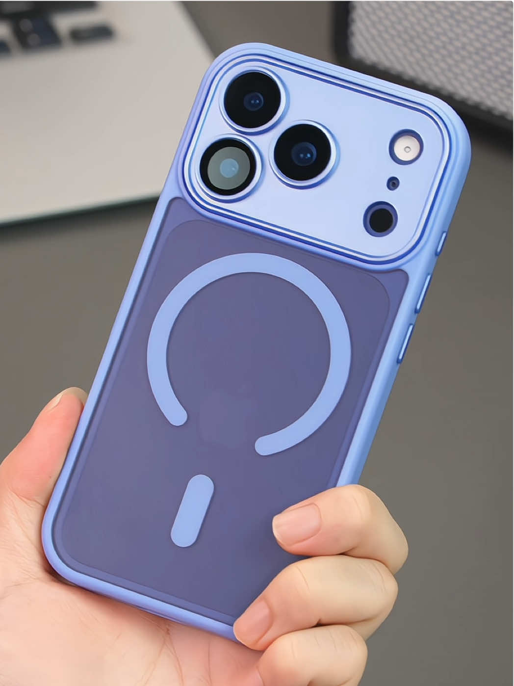 Màu xanh của ốp nhám mờ chống sốc magsafe có kính camera #infinitycase 